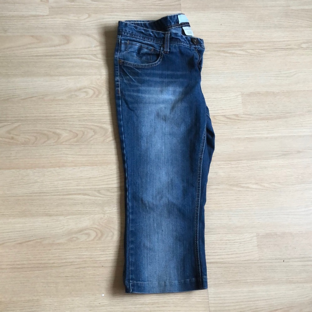 ⭐Woman’s Maurices Jean capris - size 9/10 L